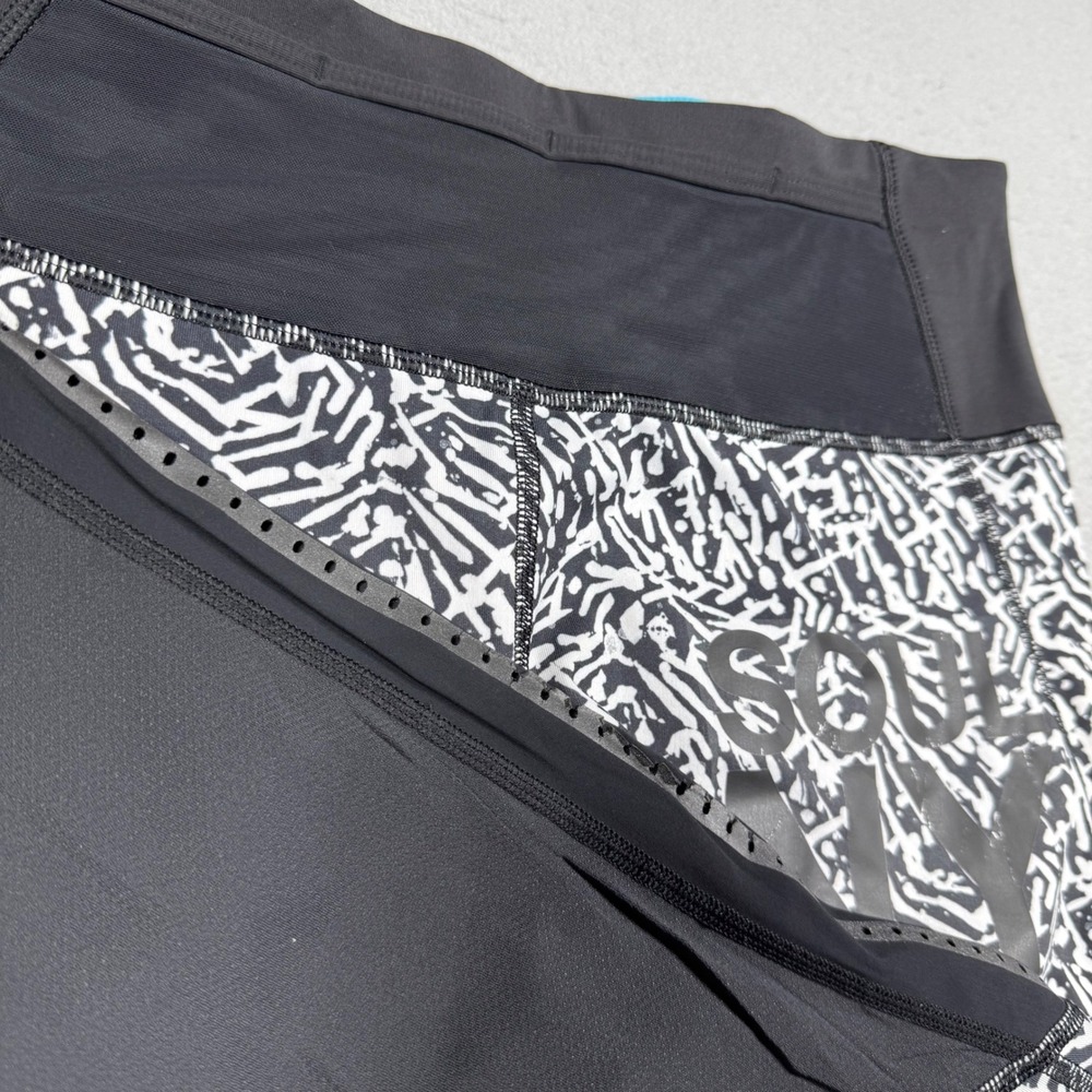 Lululemon SoulCycle NY Black White Abstract Crop Leggings Womens 6 Athletic